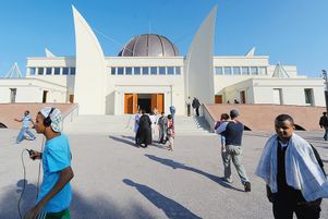 La grande mosquée de Strasbourg  ne rassemble
                    pas tous les musulmans de la ville.