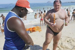 Sur la plage de Copacabana, à Rio. Au rythme actuel, un Brésilien sur trois sera obèse dans trente ans.