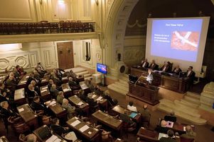  Alain Carpentier à l’Académie Nationale de Médecine le 11 mars dernier. (JOEL SAGET/AFP)