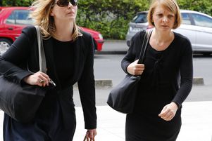 Rachel Lambert (à droite) accompagnée de son avocate Sara Nourdin  à leur arrivée à la cour d’Appel de Reims, le 9 juin 2016.