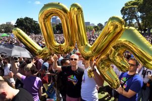 Sur 12,7 millions de votants, 61,6 % se sont prononcés en faveur du mariage gay contre 38,4 % qui s’y sont opposés, selon le Bureau australien des statistiques.