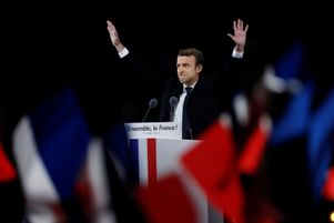 Le 7 mai 2017, à 39 ans, Emmanuel Macron devient le huitième Président de la Ve République française.