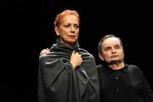  « Canzone per Ornella », une pièce conçue pour la danseuse Ornella Balestre par le chorégraphe allemand Raimund Hoghe.
