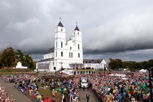 L’arrivée du pape à la messe à Aglona, le 24 septembre 2018