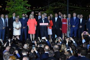Avec plus de 52 % des voix, le parti souverainiste de Viktor Orban devance de plus de 35 points l’opposition de centre gauche.