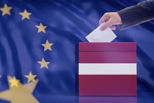 Le premier ministre de la coalition actuelle, Arturs Krisjanis Kariņs, sort renforcé du scrutin européen.