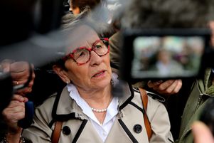 Vivianne Lambert devant le CHU de Reims le 19 mai dernier