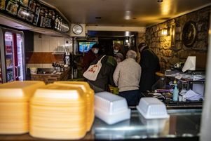 Les boites à kebab polystyrène étaient interdites depuis le 1er janvier, avec une tolérance pour l'épuisement des stocks qui prenait fin au 1er juillet.