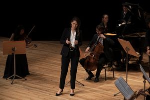 Marine Chagnon lors du concert d’ouverture de l’ Académie en septembre. La mezzo-soprano participe aux répétition de La Scala di seta de Rossini.