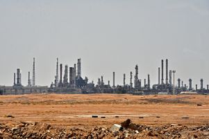 Un complexe pétrolier de la compagnie Saudi Aramco près d'al-Kharj, au sud de Riyad, en Arabie Saoudite, le 15 septembre 2019