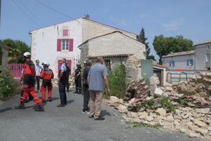 À La Laigne (Charente-Maritime), des experts ont dénombré 135 bâtiments, publics et privés confondus, présentant des fissures graves après le séisme.