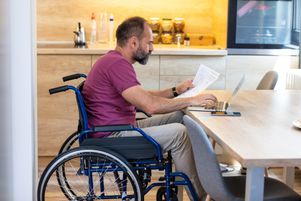 Depuis le 1er octobre, le montant de l’allocation aux adultes handicapés n’est plus calculé en fonction des revenus du conjoint.