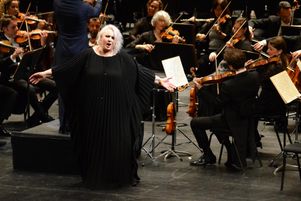 Iréne Theorin interprète le rôle d’Electre dans Elektra de Richard Strauss, au Théâtre des Champs-Élysées, le 29 avril 2024.