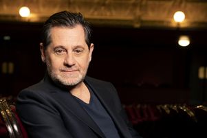 Olivier Py prend la tête du Théâtre du Châtelet à Paris. 