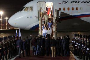 Depuis la fin de la guerre froide, Moscou et Washington ont procédé à plusieurs reprises à des échanges de prisonniers, comme celui du jeudi 1er août 2024, qui a concerné 26 personnes.