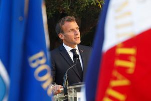 Le président de la République, qui souhaitait associer largement l’Afrique aux commémorations des 80 ans de la Libération, devra composer avec une faible présence officielle du continent.