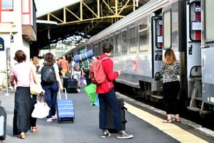 235 376 000 forfaits passe rail à 49 € par mois avaient été vendus, sur les 700 000 que s’était fixé comme objectif le gouvernement.