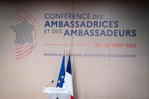 Officiellement à cause des Jeux olympiques, la conférence annuelle des ambassadeurs avec Emmanuel Macron a été annulée cette année. 