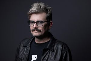 La bande dessinée « Deux filles nues » de Luz, ancien dessinateur de « Charlie Hebdo », a remporté le Fauve d’or du Festival d’Angoulême, samedi 1er février.