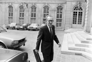 Yvon Gattaz en mars 1982 à Matignon.