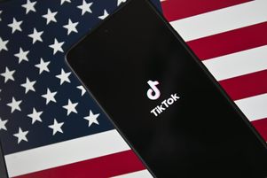 Le réseau social TikTok a été rétabli dimanche 19 janvier 2025 aux États-Unis.