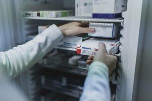 Paquet d’Ozempic, antidiabétique pour le contrôle du poids, pris dans une pharmacie à Niesky, le 13 avril 2023.