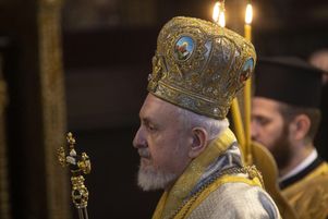 Mgr Emmanuel de Chalcédoine durant la messe de Noël à l’église Hagia Yorgi du Patriarcat grec de Fener, à Istanbul (Turquie), le 25 décembre.