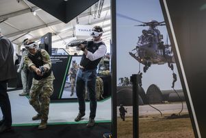 Au salon des forces spéciales Sofins 2025, dans le camp militaire de Souge (Gironde), qui rassemblait des industriels de l’armement du 1er au 3 avril. 