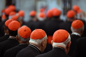 Les cardinaux à la basilique Sainte-Marie-Majeure au Vatican le 27 avril 2025. 