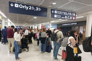 Après des perturbations, le programme de vol de l’aéroport de Paris-Orly devrait être à nouveau être assuré normalement à partir de ce mardi 20 mai 2025.