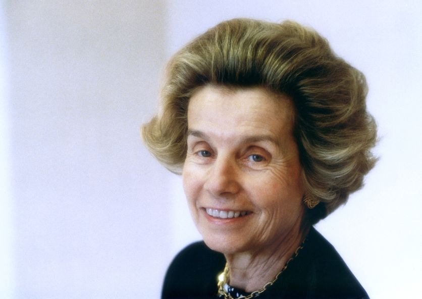 Christiane Scrivener, ancienne ministre et ancienne députée européenne, membre du comité de parrainage de la fondation des Bernardins, a été élevée au rang de Grand Croix de la Légion d’honneur.