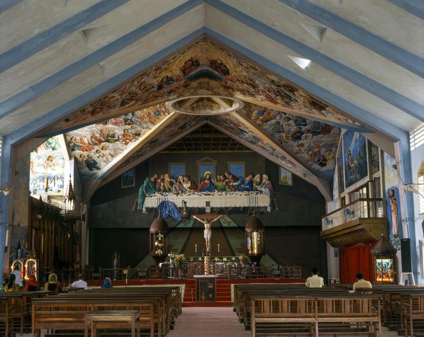 Cathédrale de la Basilique saint Mary’s Syro à Ernakulam, Inde. Malgré la menace d’excommunication, le clergé du diocèse syro-malabar d’Ernakulam-Angamaly a réaffirmé son opposition à l’alignement sur la liturgie adoptée par cette Église orientale il y a plus de 20 ans.