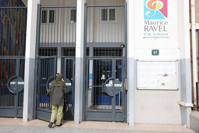 Le parquet de Paris a indiqué mercredi 20 novembre 2024 faire appel de la condamnation de l’auteur des menaces de mort contre Philippe Le Guillou, proviseur du lycée parisien Maurice Ravel.