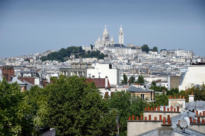 Une vue du Sacré-Cœur depuis le jardin de la Butte Bergeyre. La troisième votation citoyenne organisée à Paris, dimanche 23 mars 2025, n’a mobilisé que 4 % des électeurs.